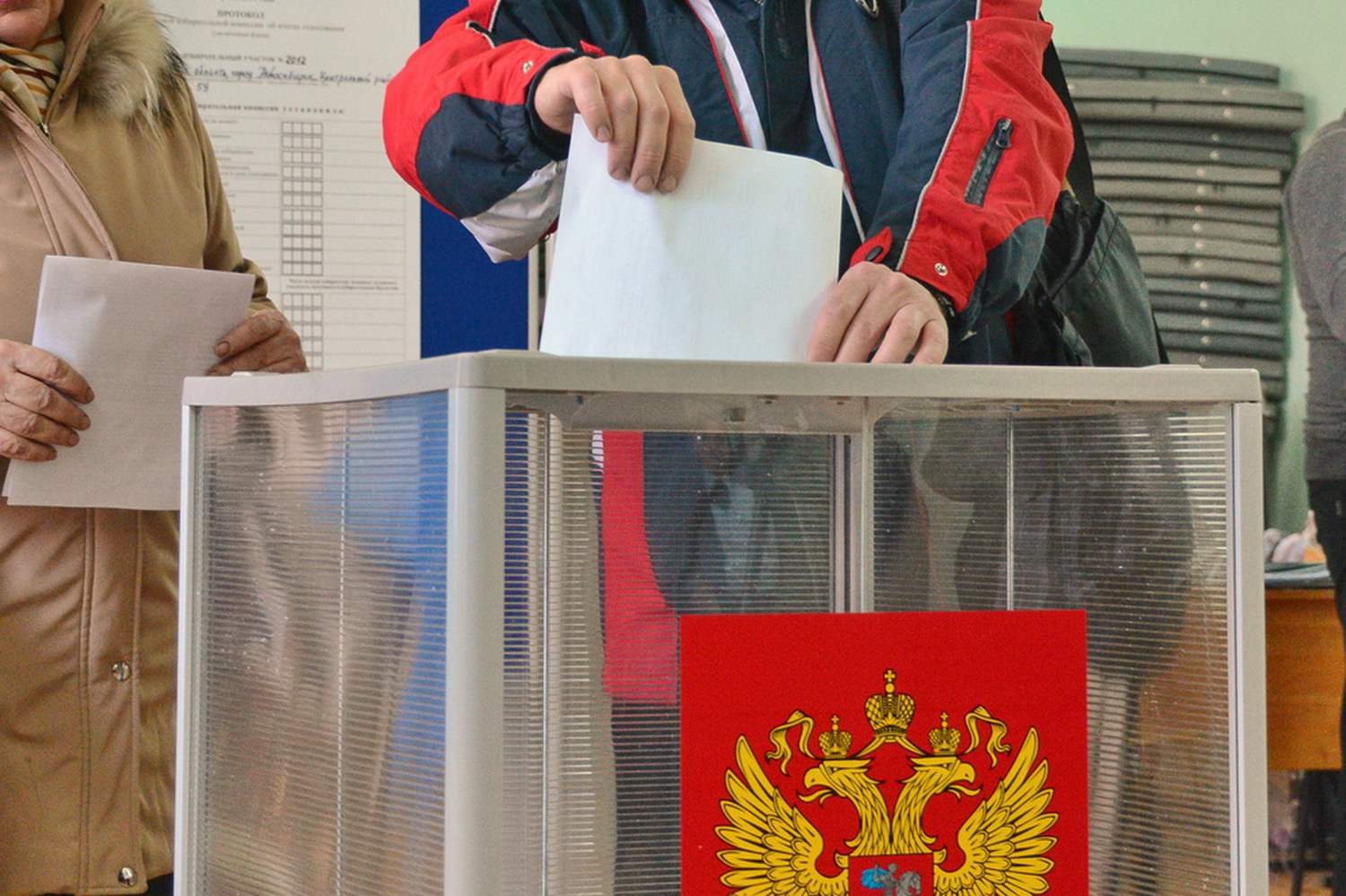 Завершен 3 этап проекта Неформальные практики организации и проведения избирательных кампаний в современной России.